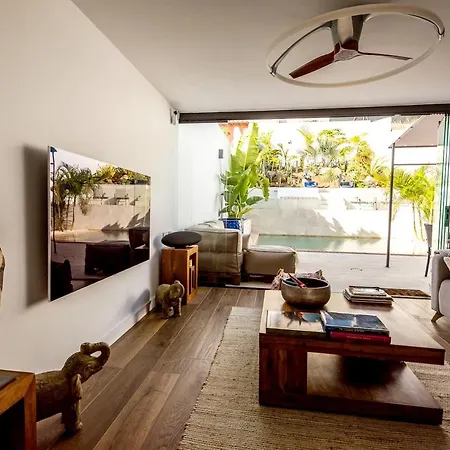 בית נופש Meerblick Luxury Radazul